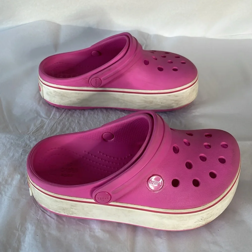 Crocs platform iconic comfort pink and white size 2‎ women’s 4